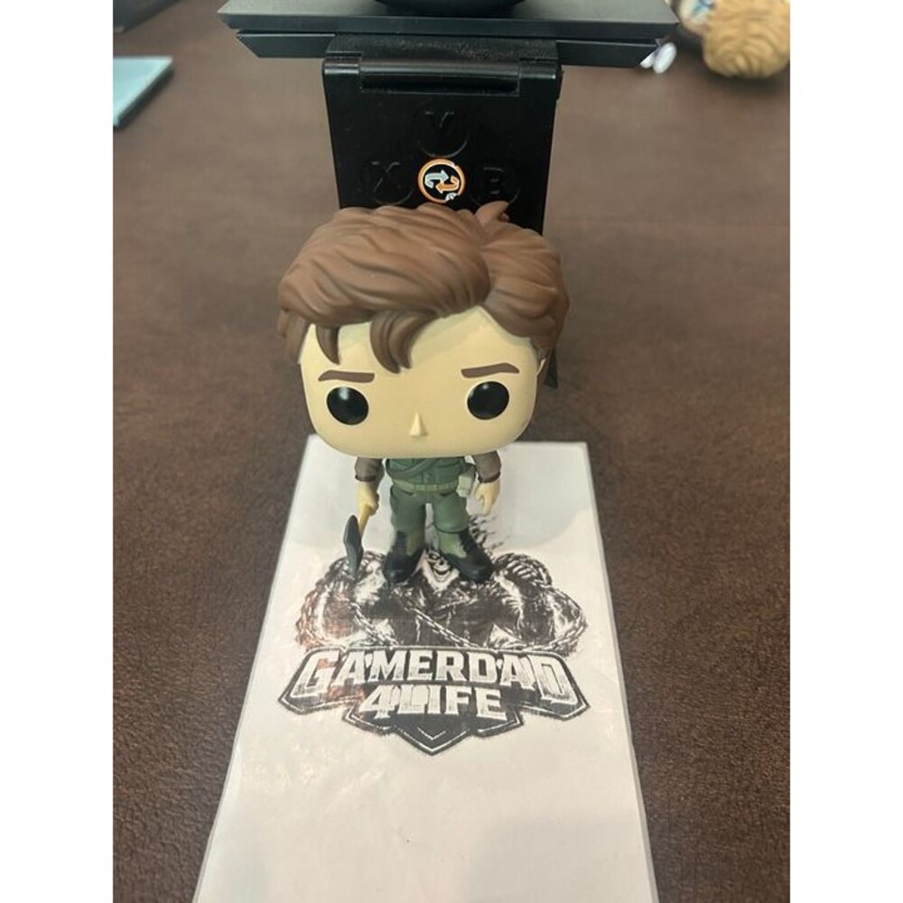 Funko Pop! Television: Stranger Things Season 4 - Steve in Hunter Outfit # 1300